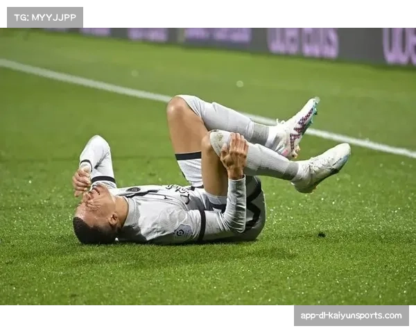 武汉三镇贝维斯伤缺周期 右大腿后侧肌肉疼痛活动受限